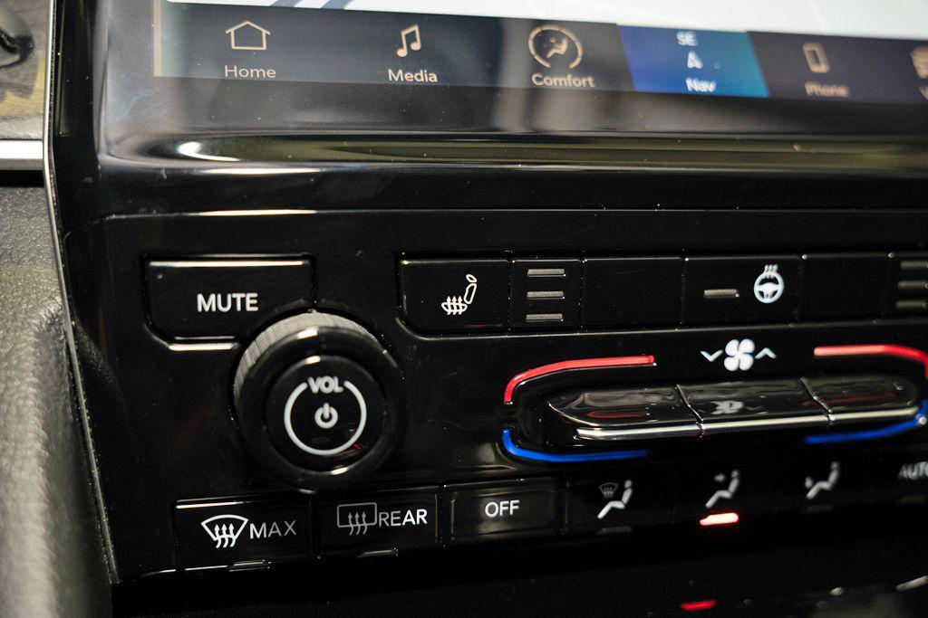 used 2022 Jeep Grand Cherokee L car, priced at $29,211