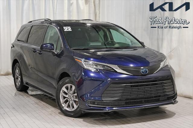 used 2022 Toyota Sienna car, priced at $39,998