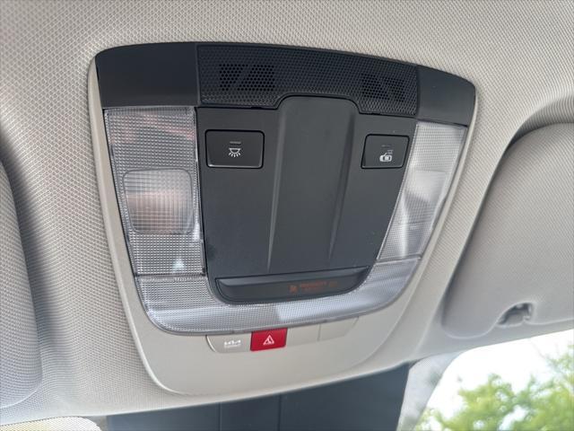 new 2025 Kia Sorento car, priced at $35,104