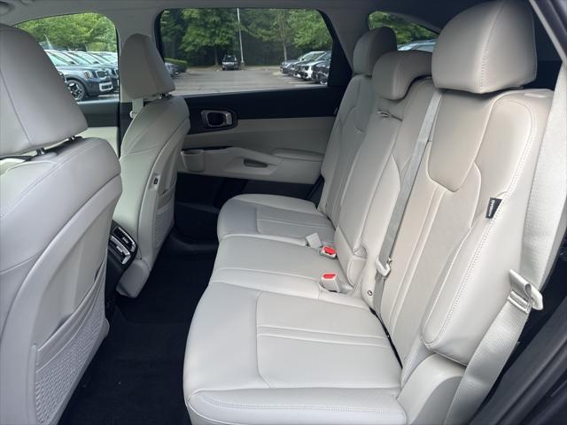 new 2025 Kia Sorento car, priced at $35,104