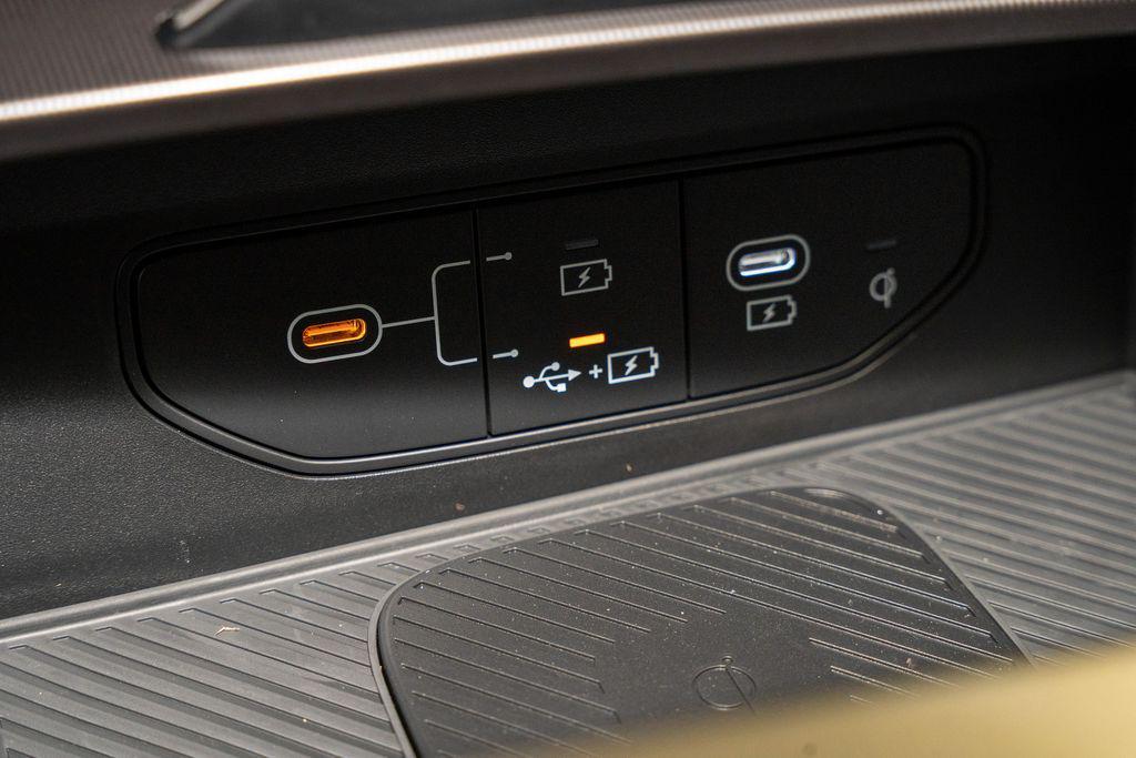 new 2026 Kia Sportage Hybrid car, priced at $33,901