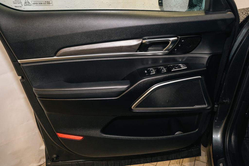 used 2024 Kia Telluride car, priced at $38,510