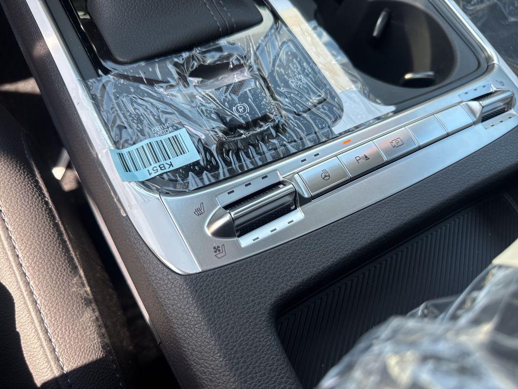 new 2026 Kia Carnival car, priced at $51,611