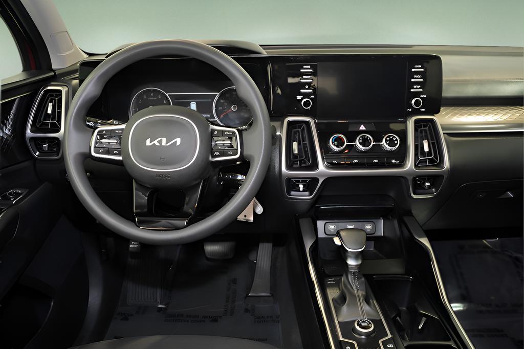 used 2023 Kia Sorento car, priced at $21,879