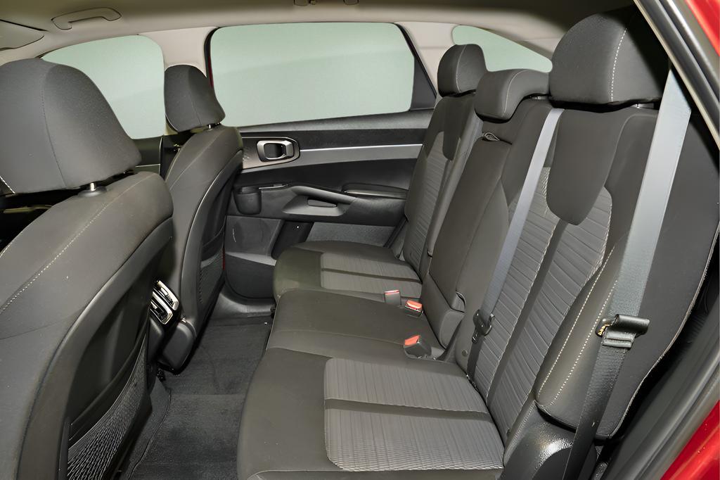 used 2023 Kia Sorento car, priced at $21,879