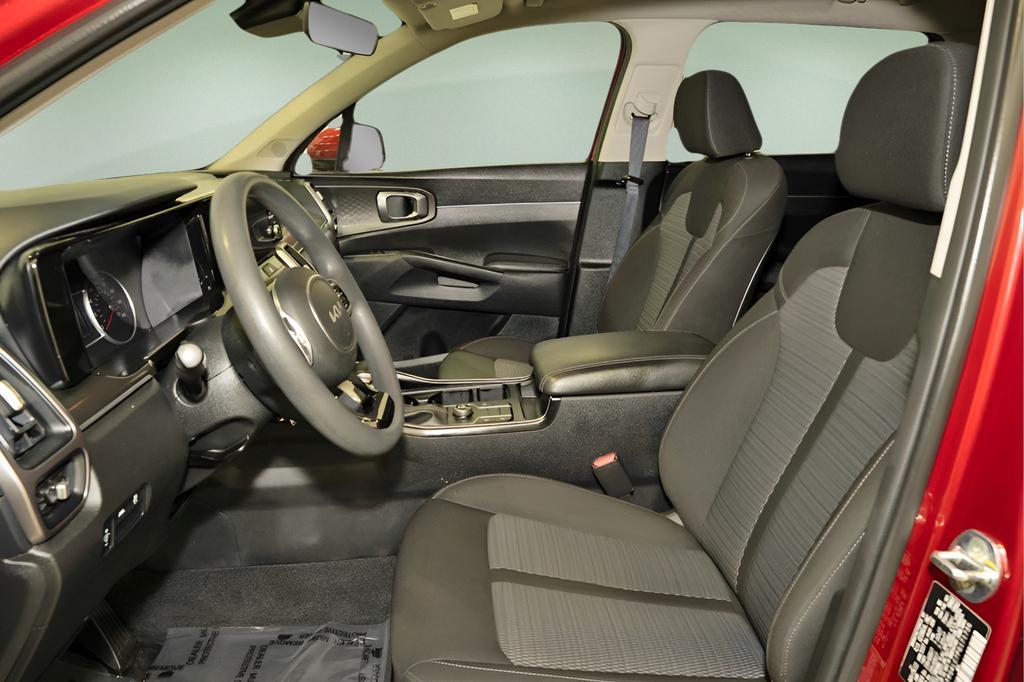 used 2023 Kia Sorento car, priced at $21,879