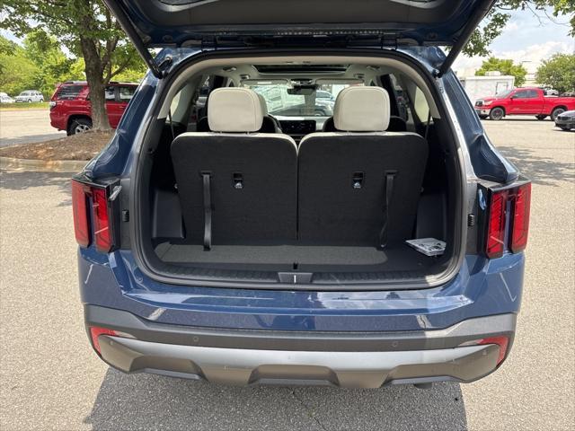 new 2025 Kia Sorento car, priced at $39,219
