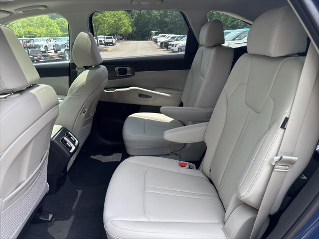 new 2025 Kia Sorento car, priced at $39,219