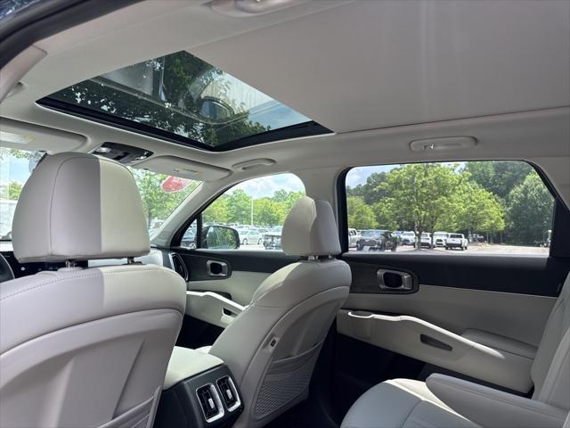 new 2025 Kia Sorento car, priced at $39,219