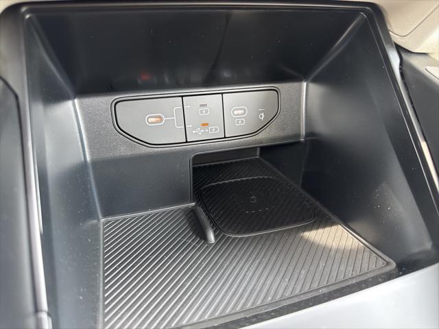 new 2025 Kia Sorento car, priced at $39,219