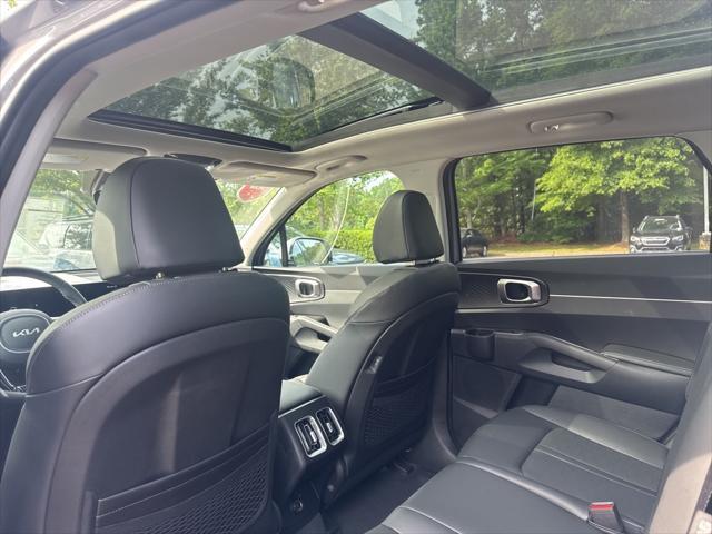 new 2025 Kia Sorento car, priced at $35,208