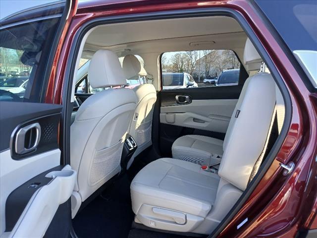 new 2025 Kia Sorento car, priced at $36,310