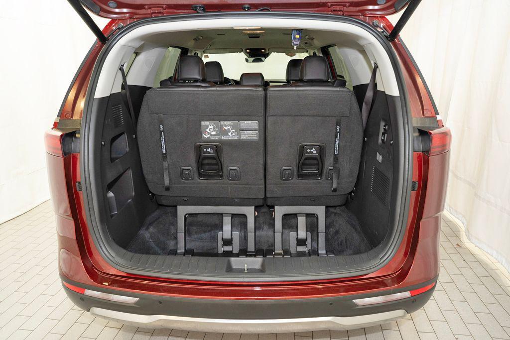 used 2023 Kia Carnival car, priced at $35,277