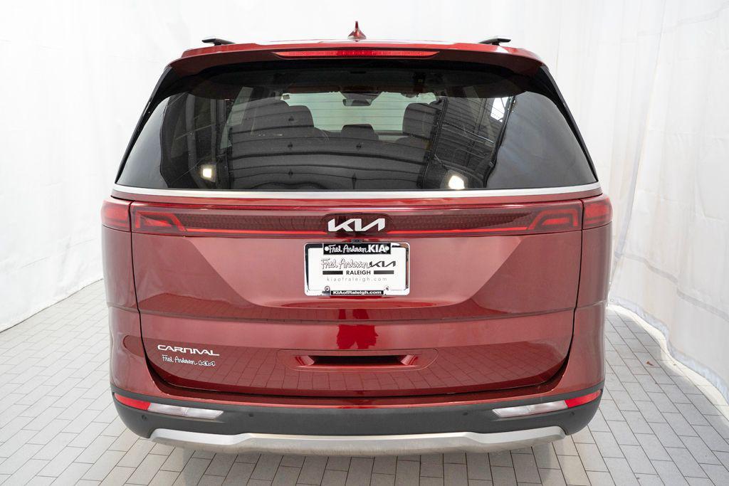 used 2023 Kia Carnival car, priced at $35,277