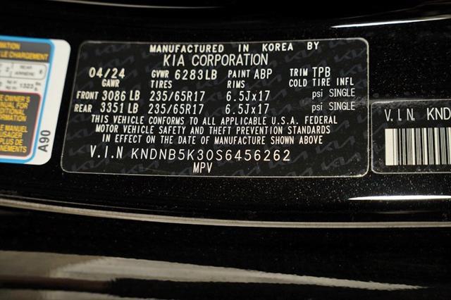 new 2025 Kia Carnival car, priced at $38,122