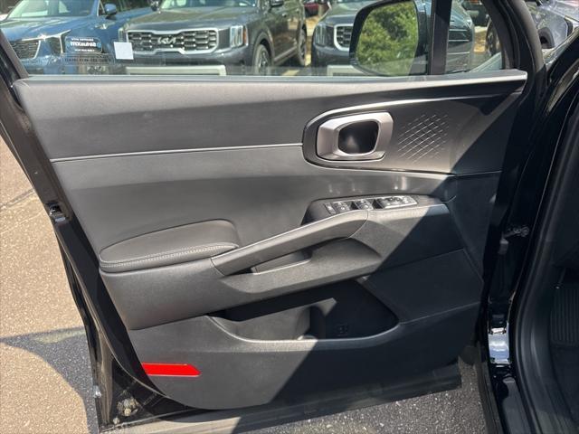 new 2025 Kia Sorento car, priced at $34,686