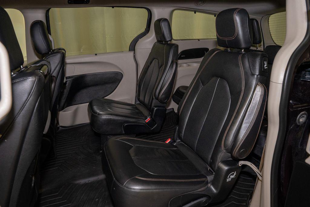used 2018 Chrysler Pacifica car, priced at $18,676