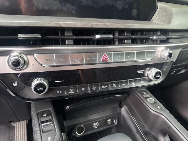 used 2025 Kia Telluride car, priced at $42,876