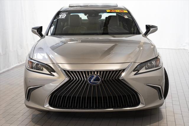 used 2019 Lexus ES 300h car, priced at $22,706