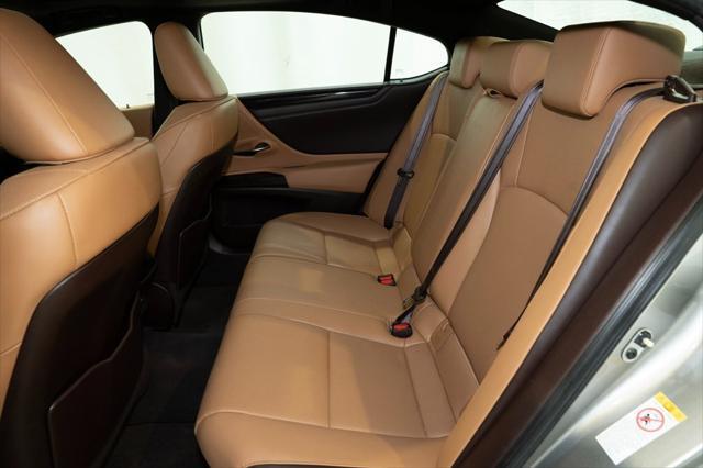used 2019 Lexus ES 300h car, priced at $22,706