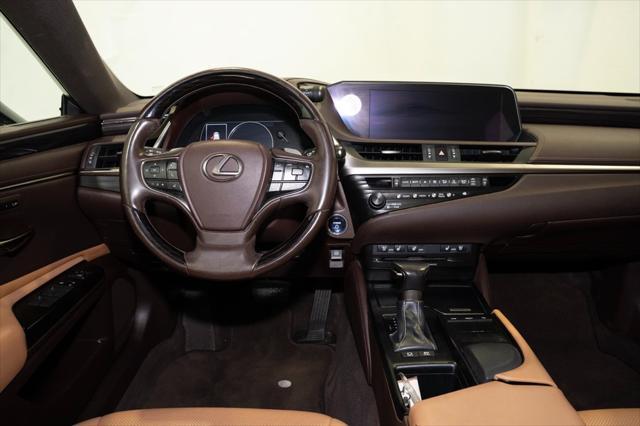used 2019 Lexus ES 300h car, priced at $22,706