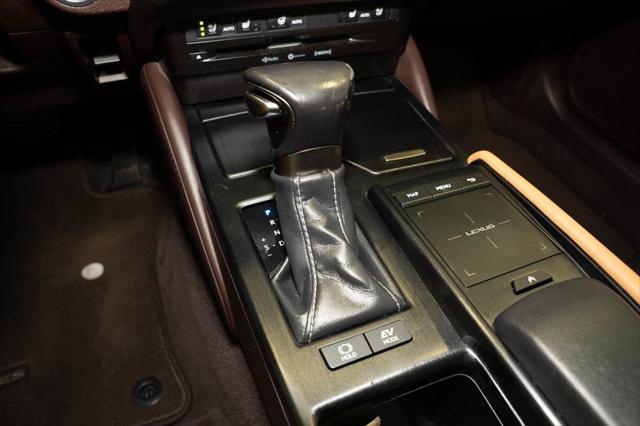 used 2019 Lexus ES 300h car, priced at $22,706