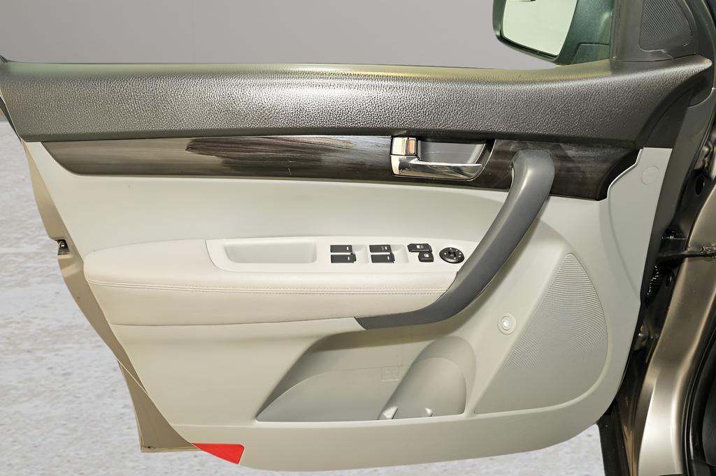 used 2011 Kia Sorento car, priced at $6,909