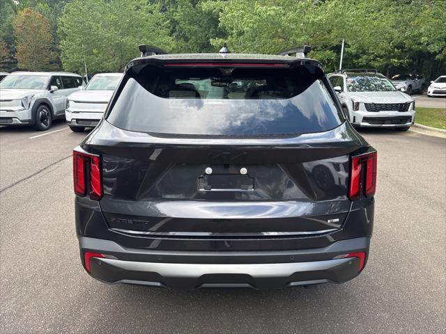 new 2025 Kia Sorento car, priced at $43,490