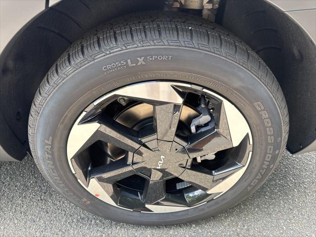 new 2025 Kia Sorento Hybrid car, priced at $35,904