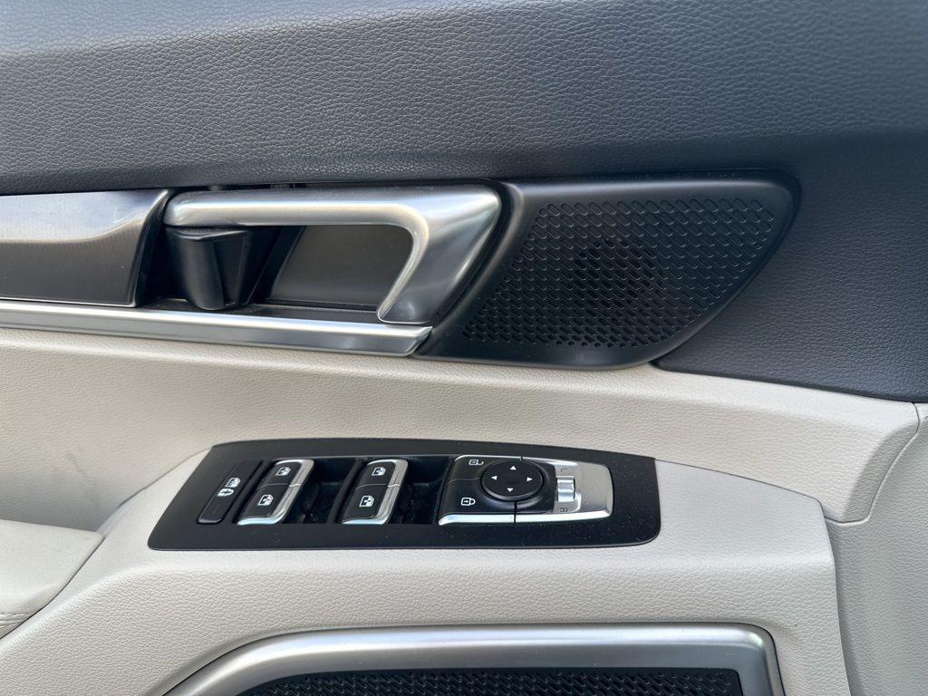 used 2023 Kia Telluride car, priced at $29,364