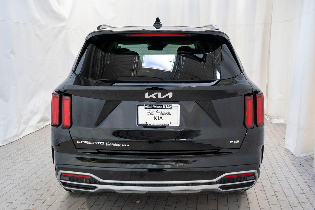 used 2023 Kia Sorento car, priced at $30,356