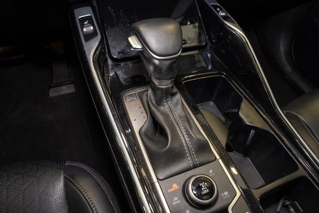 used 2023 Kia Sorento car, priced at $30,356