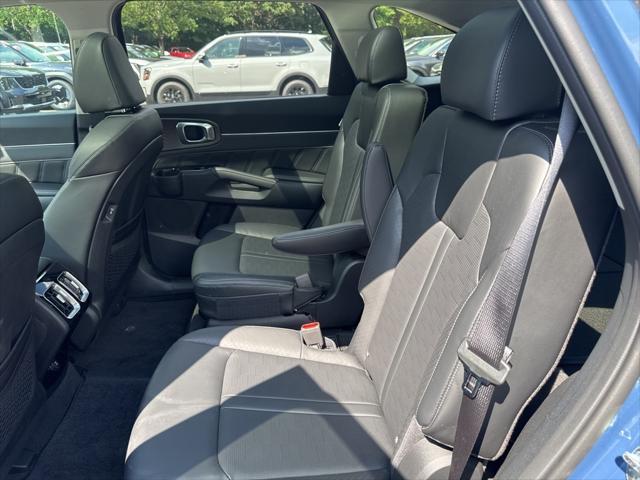 new 2025 Kia Sorento car, priced at $39,457