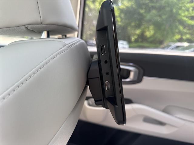 new 2025 Kia Sorento car, priced at $36,695