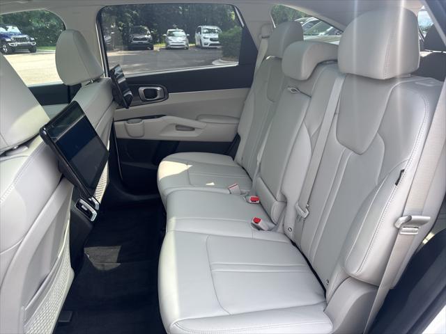 new 2025 Kia Sorento car, priced at $36,695