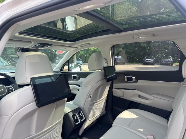 new 2025 Kia Sorento car, priced at $36,695