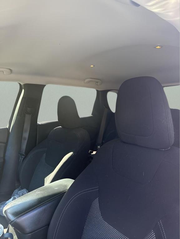 used 2020 Jeep Cherokee car, priced at $15,435