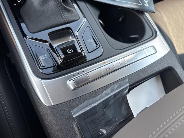 new 2025 Kia Carnival car, priced at $40,996
