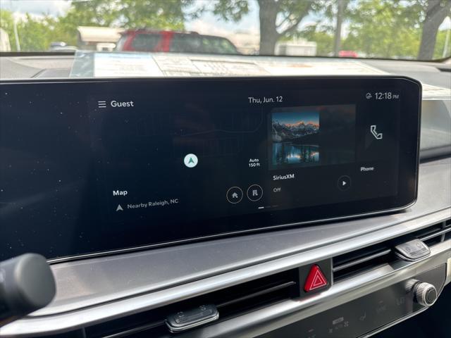 new 2025 Kia Sorento car, priced at $35,028