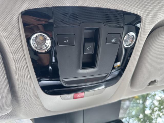 new 2025 Kia Sorento car, priced at $35,028