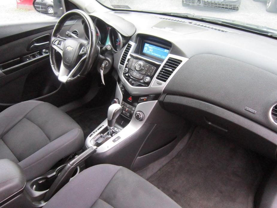 used 2014 Chevrolet Cruze car, priced at $12,995