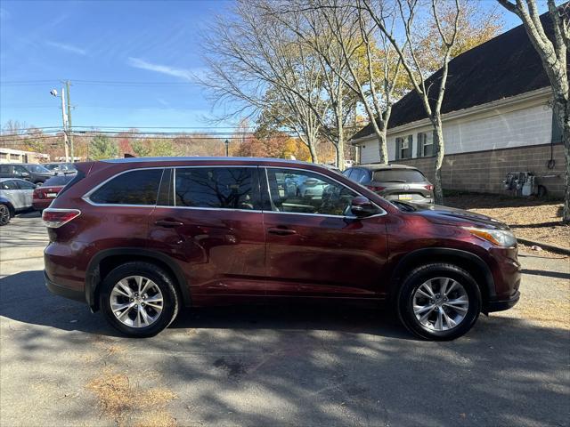 used 2015 Toyota Highlander car, priced at $16,500