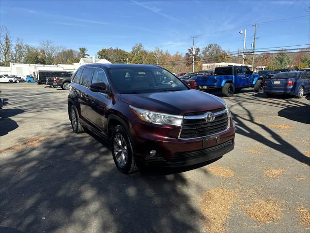 used 2015 Toyota Highlander car, priced at $16,500