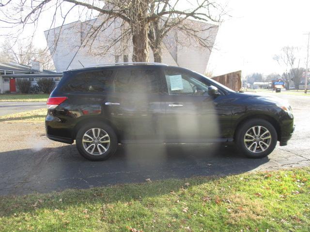 used 2014 Nissan Pathfinder car, priced at $10,995