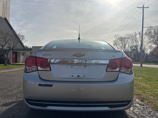 used 2014 Chevrolet Cruze car, priced at $6,995