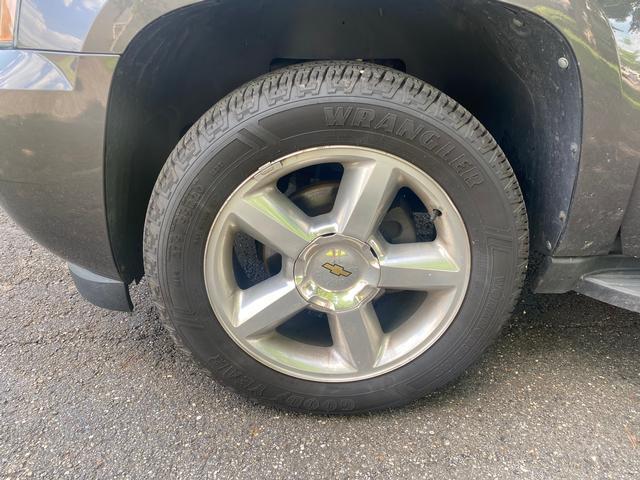 used 2011 Chevrolet Avalanche car, priced at $9,995