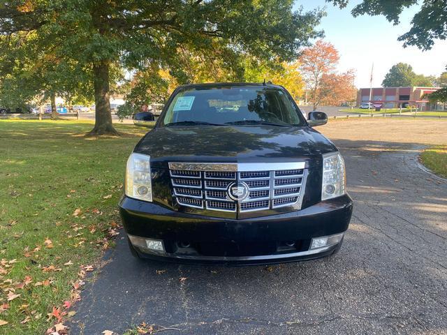 used 2011 Cadillac Escalade ESV car, priced at $8,995