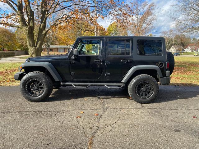 used 2013 Jeep Wrangler Unlimited car, priced at $14,995