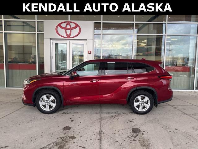 used 2021 Toyota Highlander Hybrid car, priced at $36,988