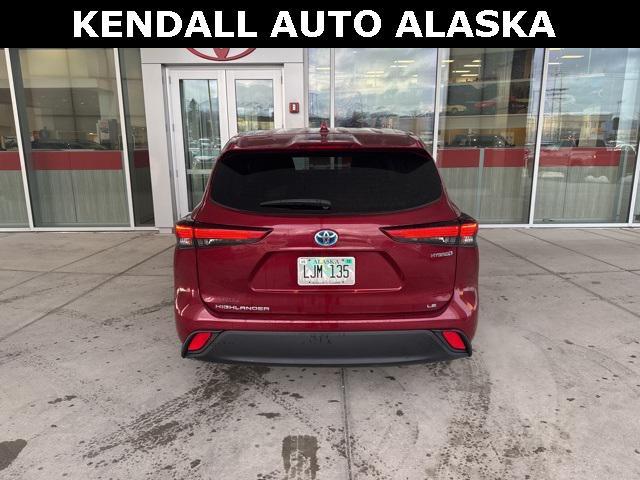 used 2021 Toyota Highlander Hybrid car, priced at $36,988